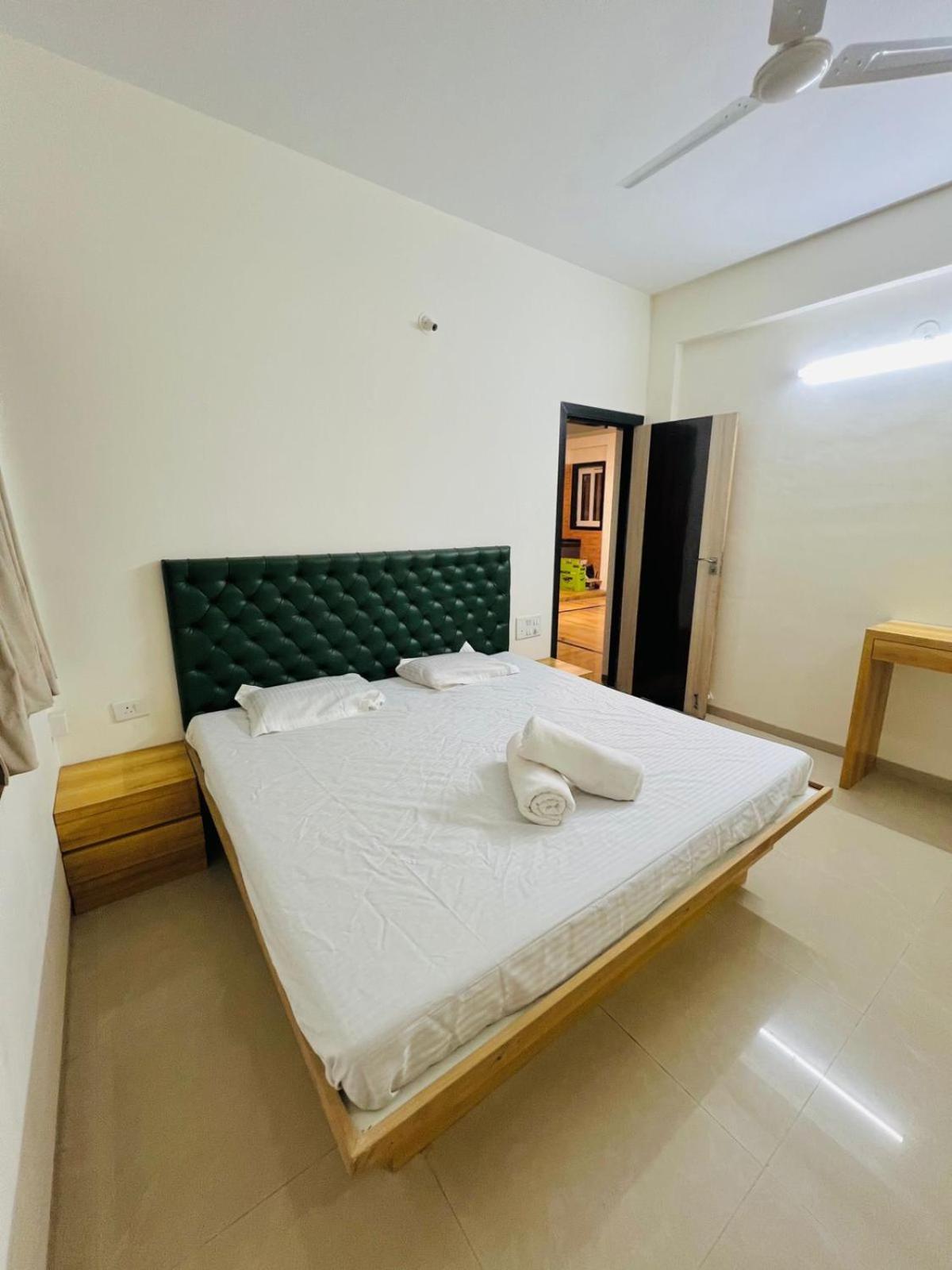 Taj Villa With Free Wifi 로나발라 외부 사진
