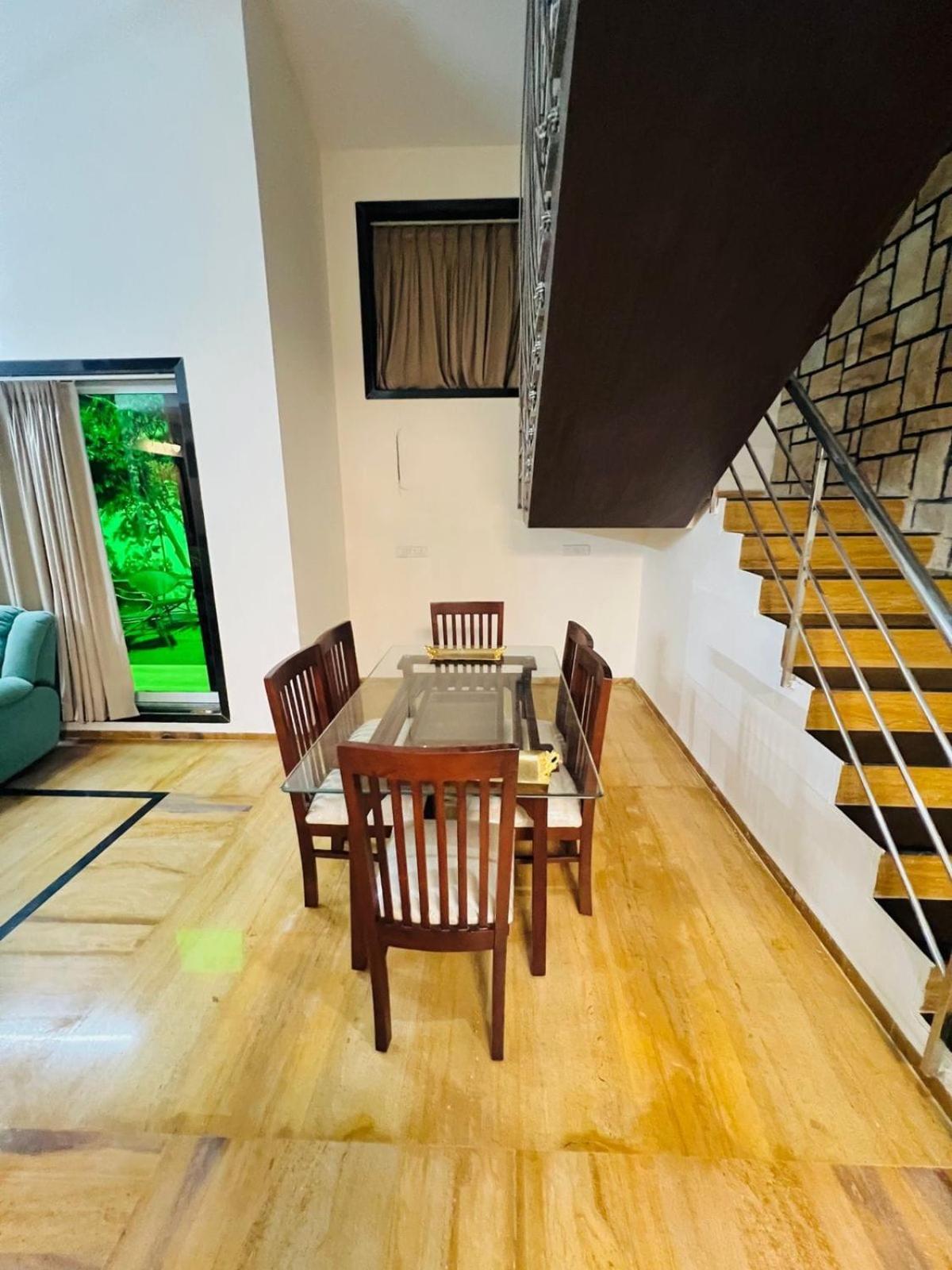 Taj Villa With Free Wifi 로나발라 외부 사진